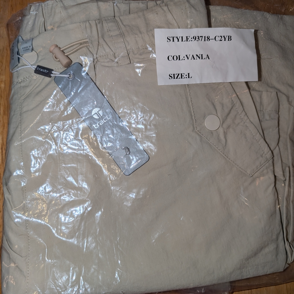 Tractr Women's Vanilla Cargo Pants